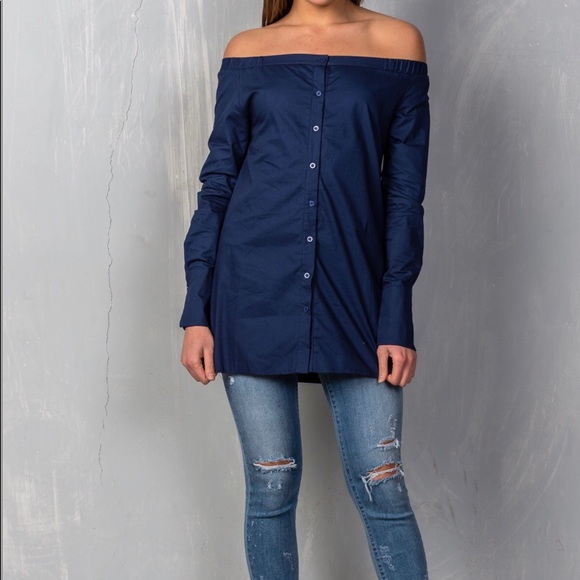 ✨Navy blue off the shoulders button down shirt - Picture 2 of 3